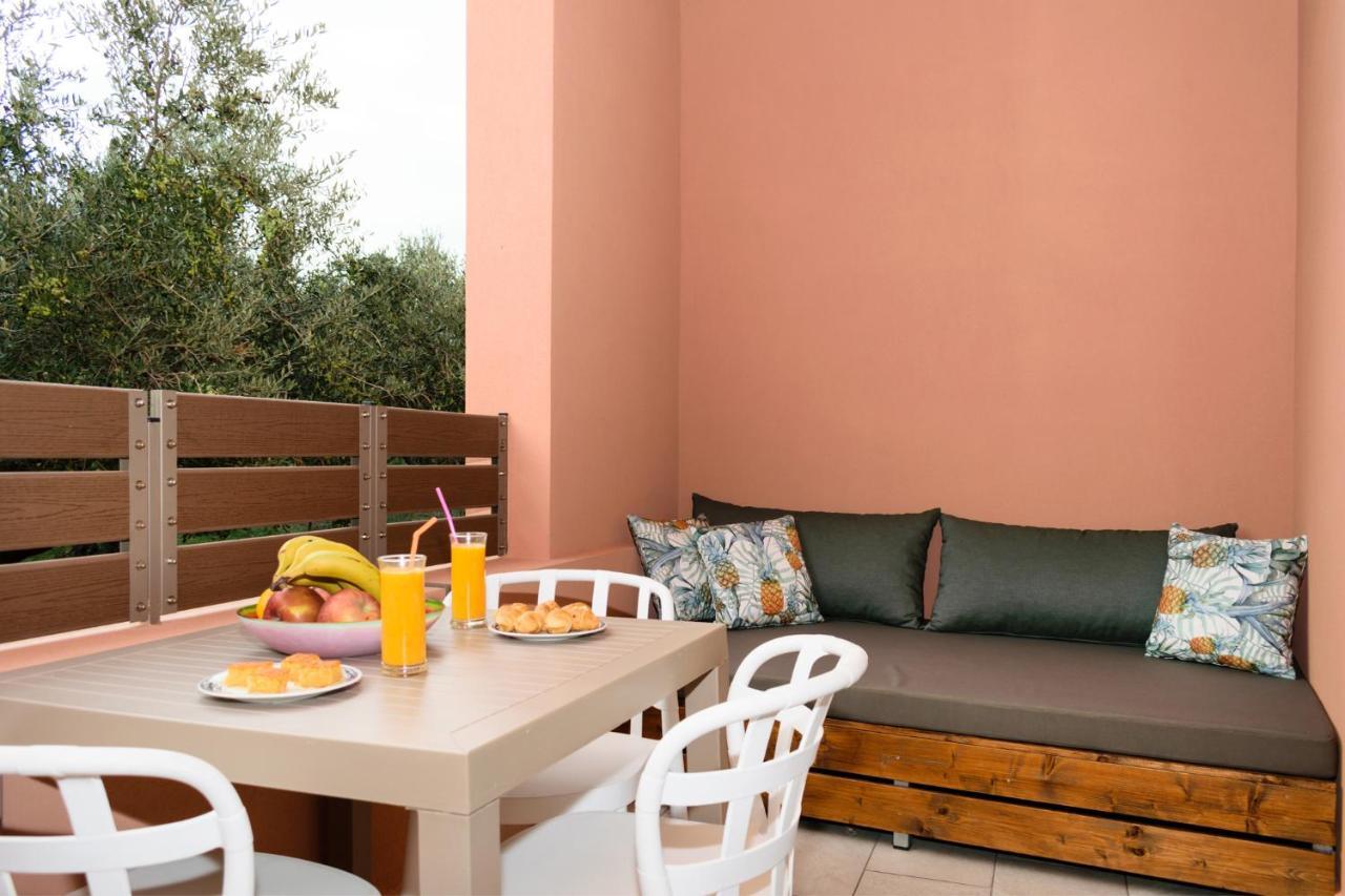 Iliana Apartments Falasarna Luaran gambar